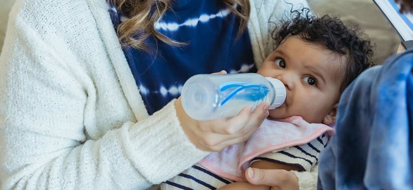 Qual a diferença entre Refluxo Fisiológico x Refluxo Patológico no Bebê?