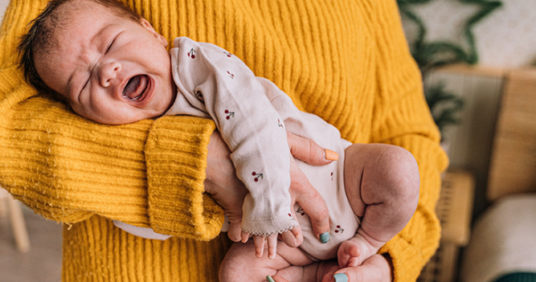Refluxo em Bebê: Principais Sintomas, Tipos e Tratamento